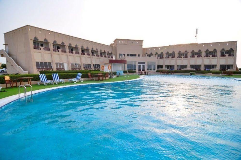 Masira Island Resort Hilf Esterno foto